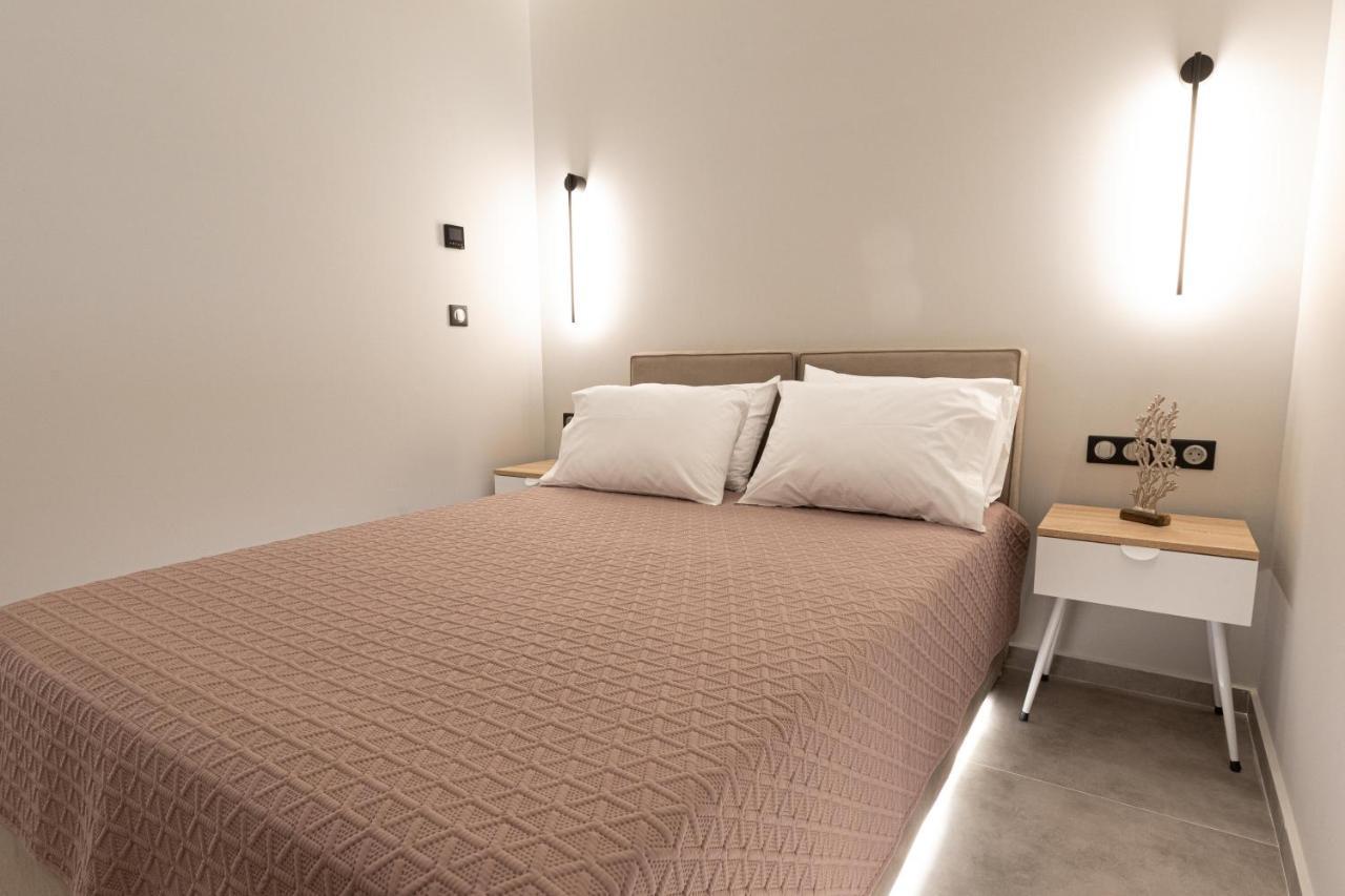 Billmar Luxury Apartment In The Center Of Gytheio Exteriör bild