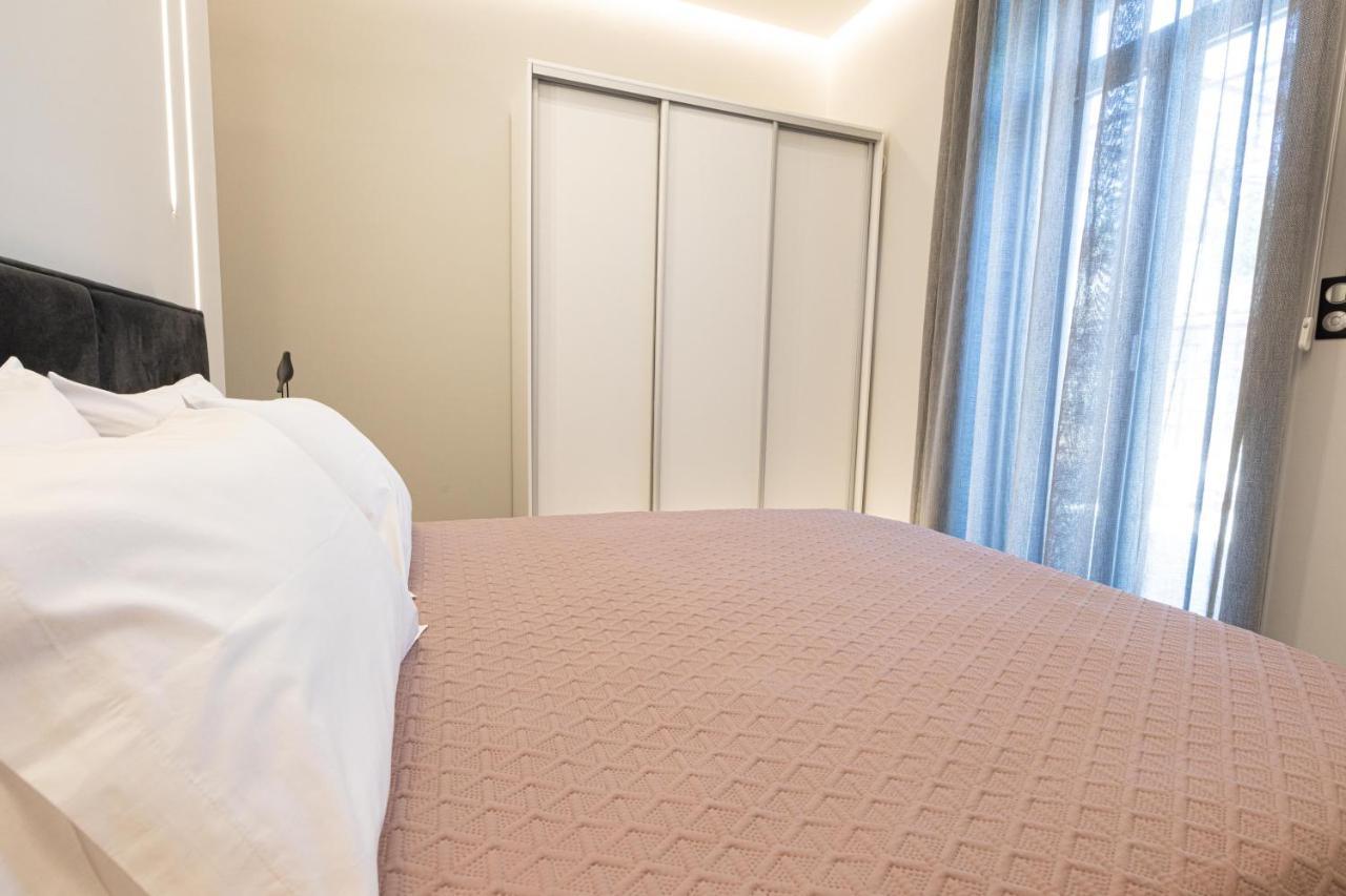 Billmar Luxury Apartment In The Center Of Gytheio Exteriör bild